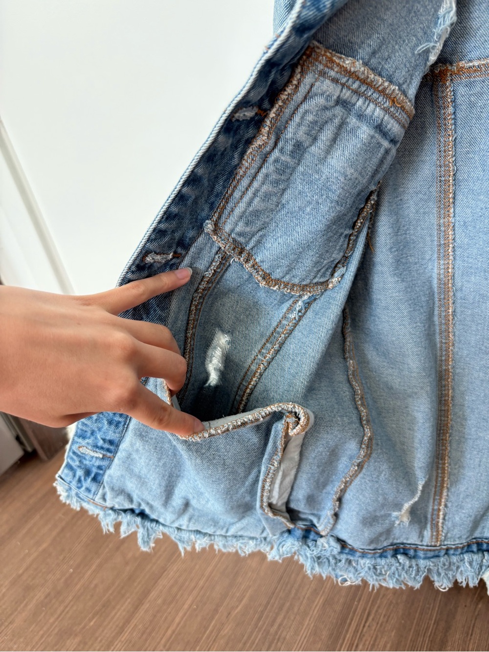 Distressed Jean jacket - Picture 7 of 7